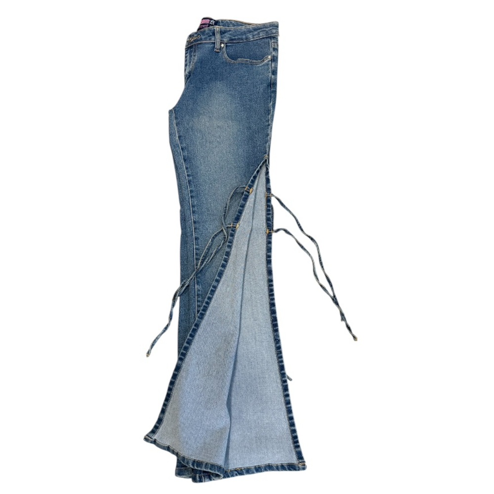 Vintage Bubblegum Flare Jeans – Size 7/8